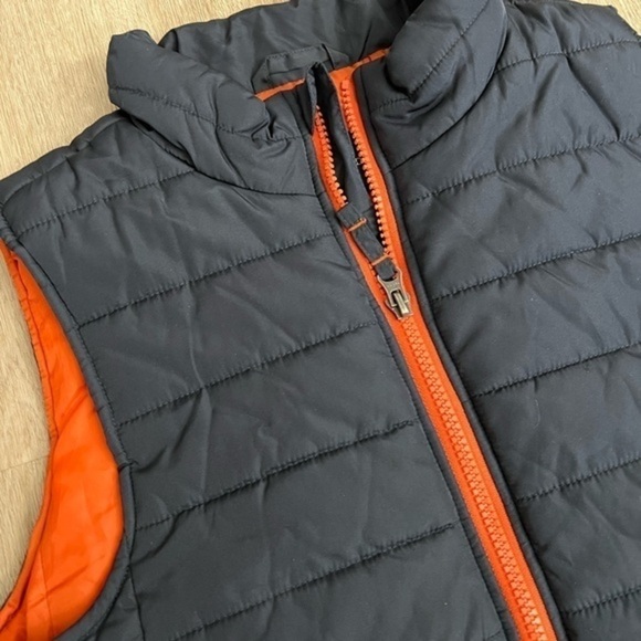 Land’s End Kid’s Puffer Vest - Picture 6 of 11